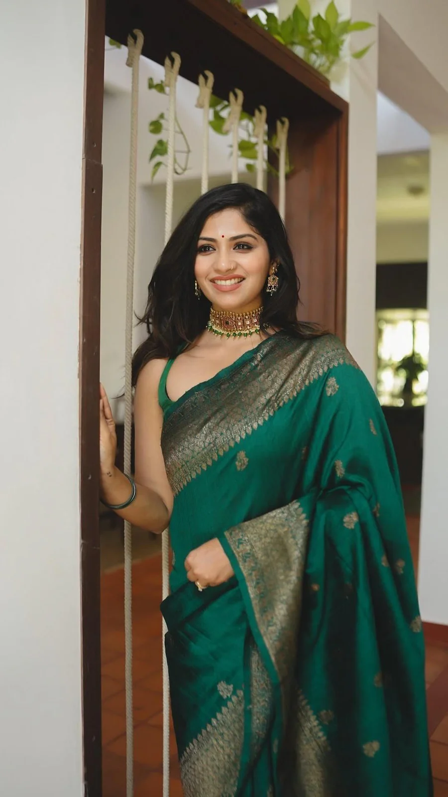 Green Pure Kanjivaram Silk Weaved With Copper Zari Comes With Heavy Kanjivaram Brocade Blouse