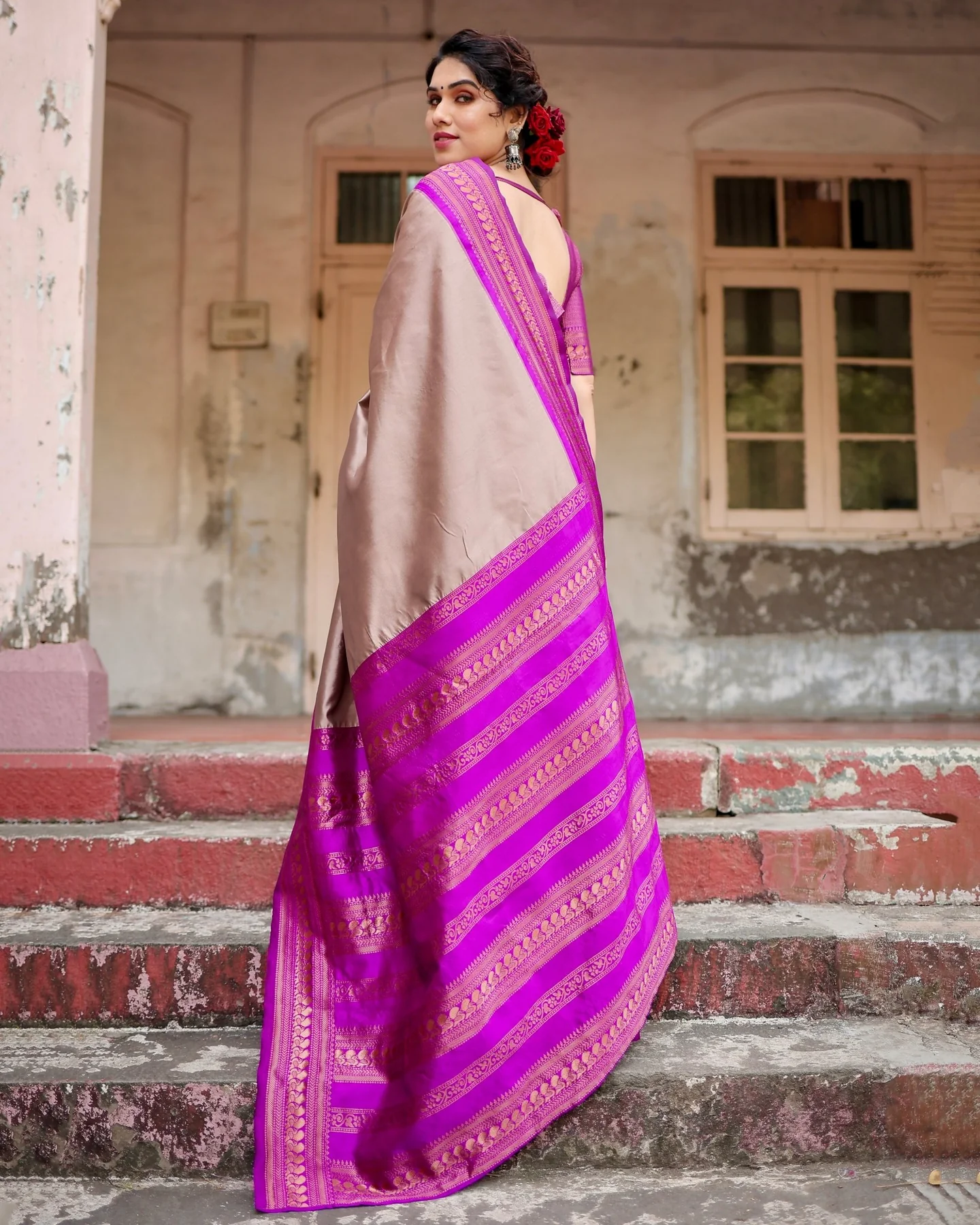 Pure Banarasi Silk Saree Weaved With Zari Comes With Heavy Banarasi Brocade Blouse