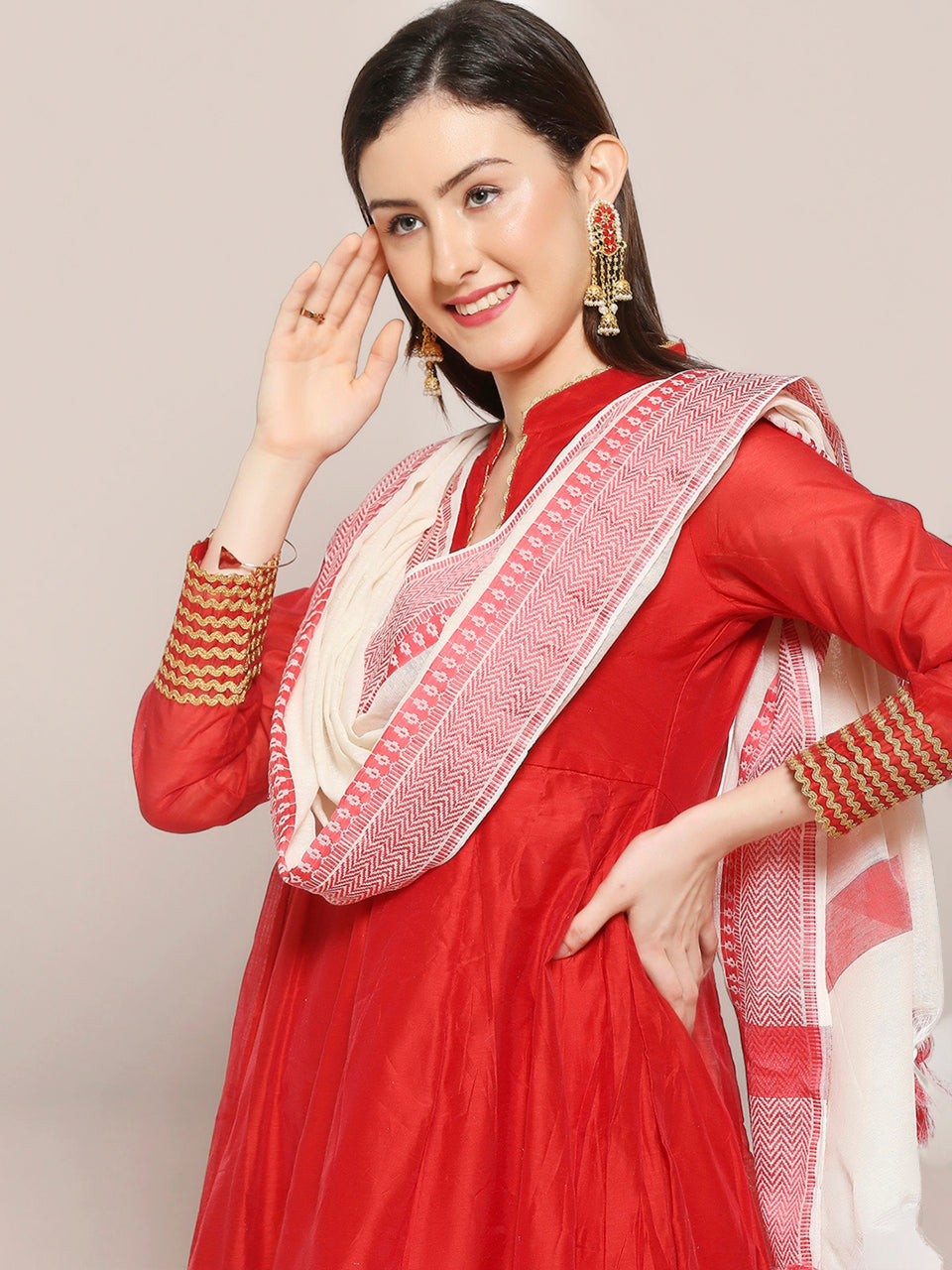 Off White Handloom Cotton Dupatta with Red border